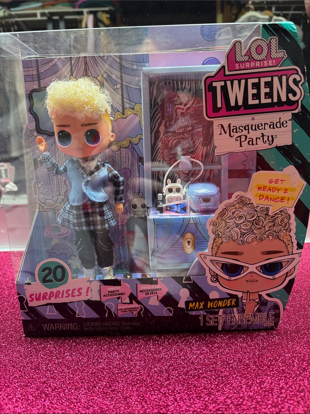 L.o.l surprise tweens masquerade party in Max wonder